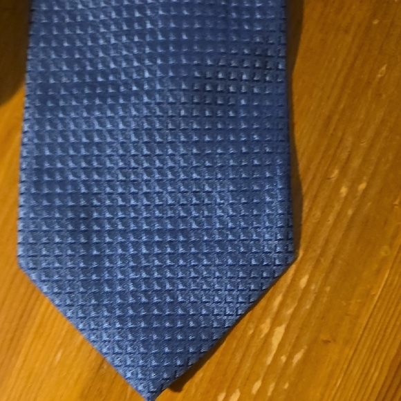 Ermenegildo Zegna Navy Textured Tie - Picture 7 of 10